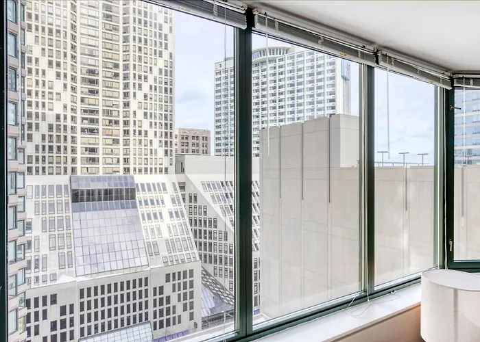 Apartment Streeterville W Dog Run Deck Nr Park Chi-584